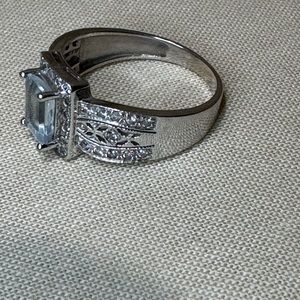 Aquamarine (March Birthstone) & diamond/crystal 10 K White Gold Size 8.5